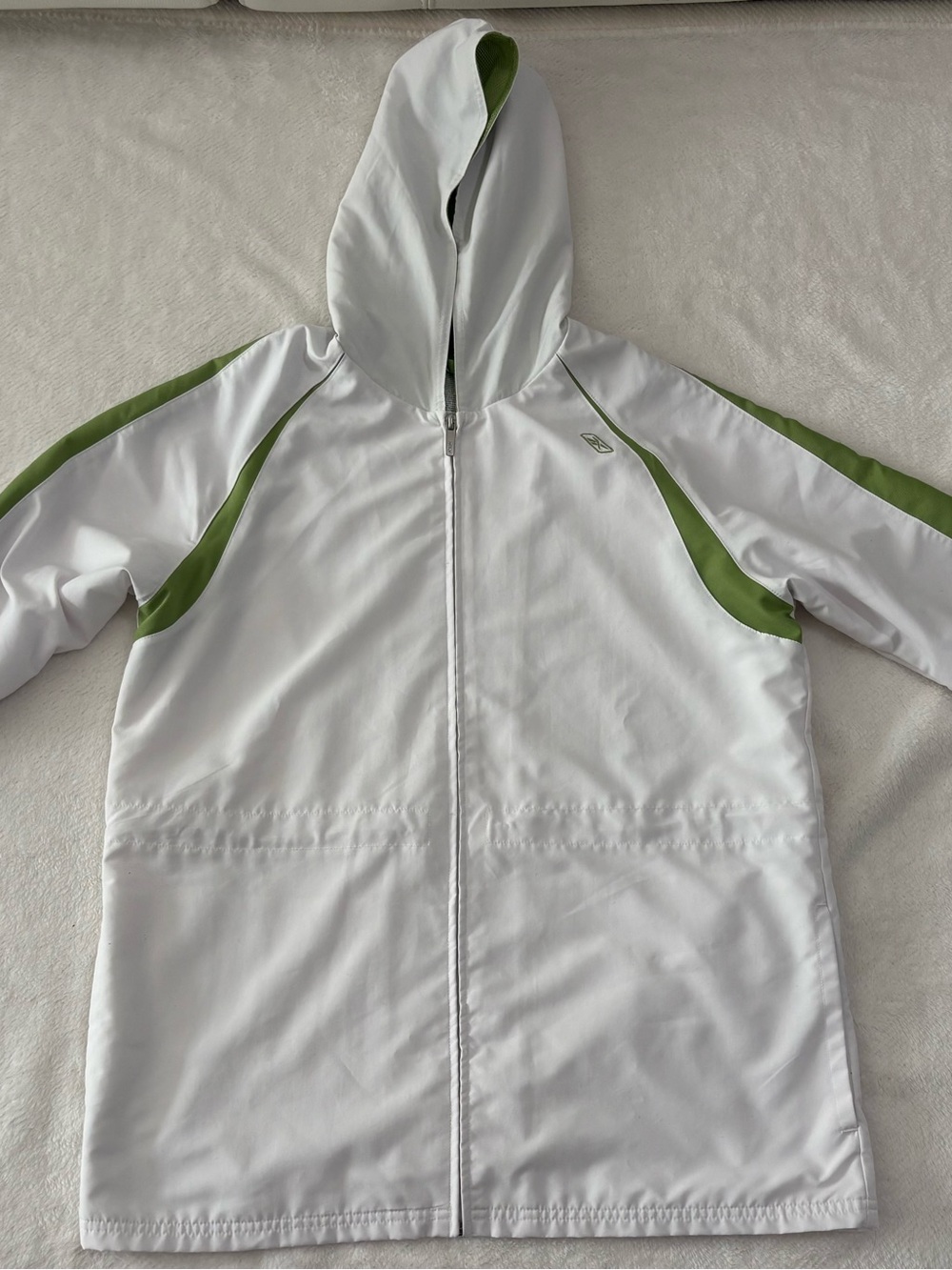 YK2 REEBOK White Hooded Windbreaker with Olive Green Accents
